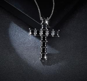 Collar con Colgante de Moissanita Amarilla con Corte Princesa, Certificado en Plata - Product Image 5