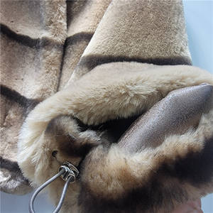 <span class=keywords><strong>Cappotto</strong></span> Corto Invernale 2025 <span class=keywords><strong>Foderato</strong></span> in <span class=keywords><strong>Pelliccia</strong></span> Sintetica, Giacca Marrone Ecologica per Donne - Product Image 5