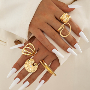 Nuevo Anillo de Perlas Irregulares de Lujo Vintage, Anillo de Flores, Anillos de Aleación para Mujer, Joyería de Moda al por Mayor - Product Image 2