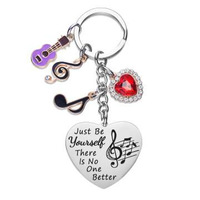 Porte-clés en acier inoxydable sur le thème de la musique - Pendentif guitare et note, anneau porte-clés avec cœur gravé
