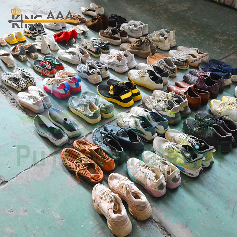 Lager Sport fabrik Großhandel Männer Schuhe Sneaker gebrauchte Damen Sandalen Bündel gebrauchte Schuhe in Kanada