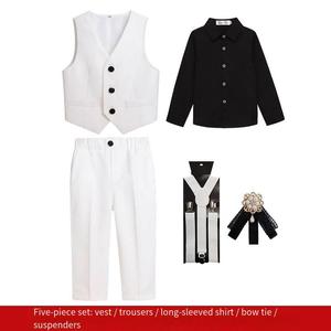 Elegante Completo Formale da Bambino 5 Pezzi: Gilet Bianco, Camicia Nera a Maniche Corte con Spilla + Pantaloncini per Abbigliamento Estivo Bambini - Product Image 6