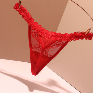 Vente en gros de string taille basse en dentelle transparente pour femmes, avec broderie florale rouge, sous-vêtements en maille confortables, culottes grandes tailles - Product Image 4