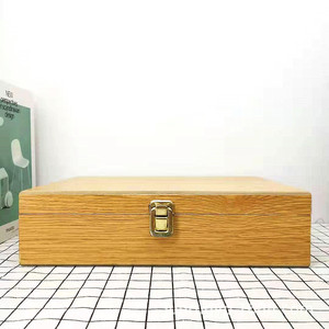 Caja de Almacenamiento de Madera Maciza Rectangular con Cerradura, Caja de Embalaje para Regalos y Manualidades, Grosor de 0.8 mm, Origen Cao County - Product Image 1