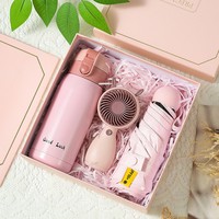 Kotak Hadiah Grosir Kombinasi Warna Beragam untuk Pernikahan, Ulang Tahun, dan Perusahaan dengan Payung dan Kipas Mini
