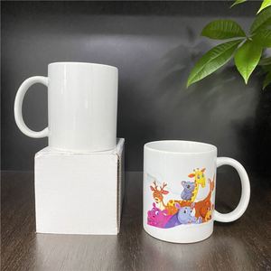 Taza de Viaje de Cerámica Blanca de 330 ml (11 oz) con Asa, Recubierta para Sublimación, para Personalizar con Diseños DIY, Ideal para Té, Agua, Café o Cerveza - Product Image 2