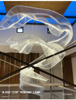 Lustre suspendu LED en acier et verre avec télécommande personnalisée pour plafond haut, hôtel, maison, escalier