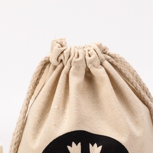 Sac en toile de coton blanc naturel avec cordon de serrage, logo personnalisé, impression par transfert thermique, sac cadeau éco-responsable pour voyage, sac en coton de Noël - Product Image 6