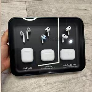 RECHI <span class=keywords><strong>Vitrine</strong></span> de vente au détail pour écouteurs audio en acrylique transparent personnalisé pour écouteurs sans fil véritable Boîte de présentation de stockage en acrylique noir - Product Image 3