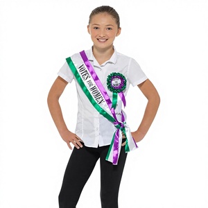 Kit de Disfraz de Suffragista Victoriana de 180 cm con Cinta 'Votos para las Mujeres' y Roseta, 100% Poliéster, Temática de Derechos de la Mujer, Día Mundial del Libro, para Adultos - Product Image 4