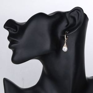 Joyería de Lujo HD, Joyería Laminada en Oro de 18k, Circonia Blanca, Grandes Piedras, Conjuntos de Joyería, Aretes y Collar - Product Image 6