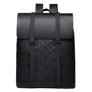 Sac à dos réfléchissant à motif géométrique irisé avec rabat et fermeture à boucle pour <span class=keywords><strong>homme</strong></span>, idéal pour les voyages et les affaires - Product Image 2