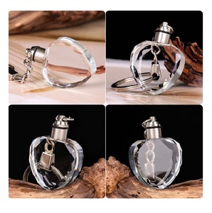 Hot New Durable Luxury Strong Bright Custom Bulk 3D Laser LED Quartz Crystal Keychain for Decoration