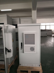 Armoire de stockage d'énergie extérieure étanche en aluminium et acier inoxydable avec LED intégrée pour batteries - Product Image 5