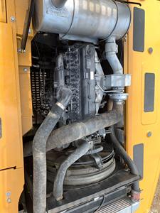 Shanghai Yard a utilisé la pelle Sany 235 économe en carburant avec d'excellentes performances Vanne hydraulique Kawasaki en stock - Product Image 5