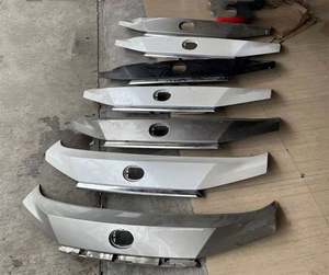 Panneau de garniture de hayon arrière RX200T NX200 d'occasion authentique d'origine - Product Image 1