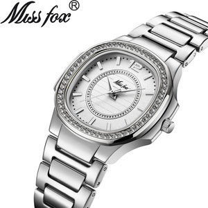 Nuevo Reloj de Mujer de Moda Casual con Diamantes, Reloj de Cuarzo Dorado Resistente al Agua - Product Image 5