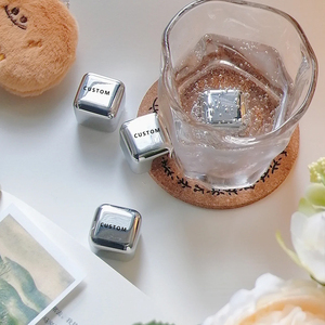 Logo personnalisé glaçons en acier inoxydable 304 glaçons en métal de qualité alimentaire tartre <span class=keywords><strong>congelé</strong></span> pierres à whisky de vente chaude - Product Image 1