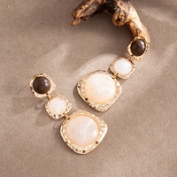 Boucles d'oreilles pendantes vintage à 3 niveaux en métal martelé et résine ovale pour femmes, style bohème, pour soirée, longues, accessoires, bijoux, cadeau