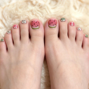 Uñas postizas de sandía fresca de verano hechas a mano, con purpurina efecto ojo de gato, divertidas y lindas, estilo corto para chica, de China. - Product Image 1