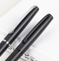 Stylo bille classique de style sportif NMHHL-006 en métal noir mat de 1,0 mm avec logo personnalisé pour usage promotionnel – Nouveauté