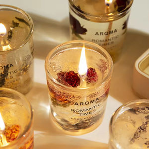 Vela Aromática de Gelatina Personalizada con Flor Eterna, Cera de Soja 100% Orgánica, Perfumada para Uso en Fiestas y Bares, Decoración Perfecta para el Hogar - Product Image 5