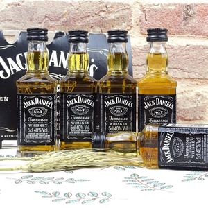 Bouteilles de liqueur en verre transparent de 50 ml, scellées avec <span class=keywords><strong>bouchon</strong></span> estampé à chaud, vente en gros du fabricant du Shandong - Product Image 6