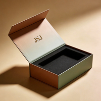 Boîte cadeau en carton rose de luxe personnalisée avec logo, gaufrée, laminée mate, doublée d'éponge, pour perruque, extension de cheveux, magnétique, rigide