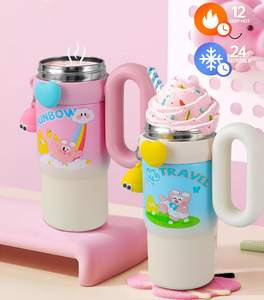 Gobelet isotherme en acier inoxydable de 850 ml avec poignée lapin de dessin animé mignon, tasse à paille portable pour enfants, mug de voyage – En stock - Product Image 5