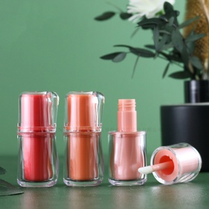 หลอดลิปกลอสสีทึบสองชั้น2.5มล. หลอดลิปกลอสไม่เหมือนใคร - Product Image 4