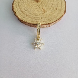 Anelli per <span class=keywords><strong>Piercing</strong></span> all'<span class=keywords><strong>Ombelico</strong></span> Sexy e Trendy in <span class=keywords><strong>Oro</strong></span>, Argento e Multicolore con Fiore Pendente in Zircone, Gioielli per il Corpo - Product Image 2