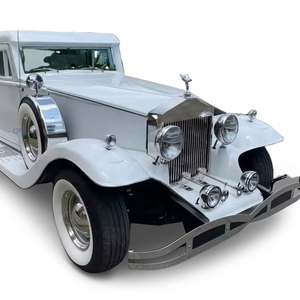 Voiture classique vintage électrique blanche haut de gamme, toit rigide fermé, pour cérémonie de mariage, tourisme en parc - Product Image 5