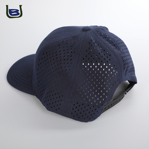 Casquette de <span class=keywords><strong>golf</strong></span> personnalisée OEM Casquette de baseball légère à <span class=keywords><strong>5</strong></span> panneaux découpée au laser Design incurvé sportif pour plusieurs occasions et casquette de camion pour adulte - Product Image 3