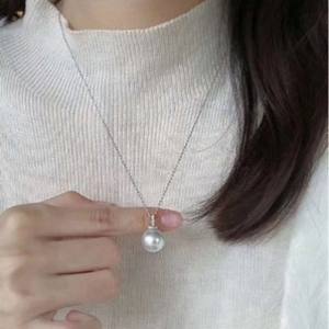 Cadena de Perlas Naturales de Diseño Versátil, 4-5 mm, Círculo Casi Perfecto con Ligeras Imperfecciones, Collar Largo y Resistente, Regalo Ideal para Parejas - Product Image 3