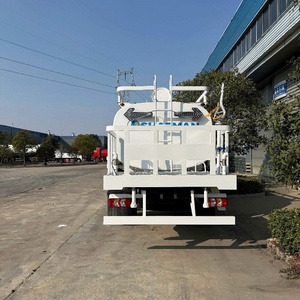Camión Cisterna de Agua con Motor Diésel Shcman de 9000 Litros (2500 Galones) para Riego - Product Image 5