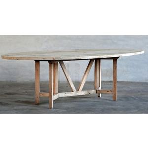 Table ovale en pin recyclé de style ferme française - Product Image 1