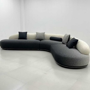 Divano Minimalista Italiano con Cielo Stellato, Colore Sfumato e Forma Curva - Divano di Design per <span class=keywords><strong>Soggiorno</strong></span>, Villa. - Product Image 1