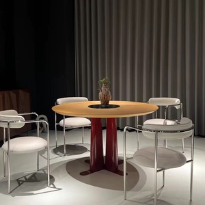 Tavolo da Pranzo in Legno Massello Rosso Antico, Design Italiano di Lusso Minimalista, Creativo e di Design, per Arredamento Casa e Uso Alberghiero - Product Image 5