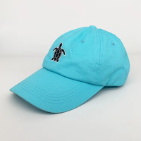 Heldere blauwe 100% katoenen geborduurde baseballcap, snapback pet, one size fits all voor sport, hardlopen, dagelijks en casual gebruik.