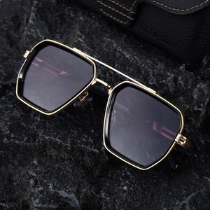 Lunettes de soleil carrées en métal personnalisées pour hommes, verres PC UV400, monture noire, style Instagram, protection solaire extérieure - Product Image 5