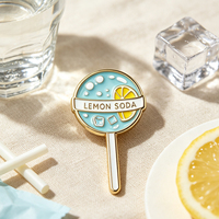 Promotion : Pin's en émail souple mignon, vente en gros, motifs bonbons, sacs, casquettes, décorations, pin's en métal artisanal de dessin animé, badges, pin's de revers personnalisables avec LOGO, sucettes