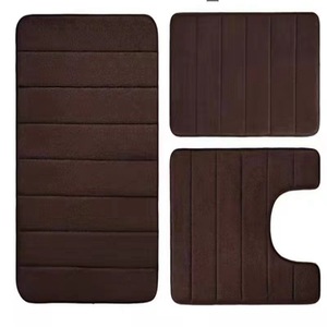 Ensemble de tapis de salle de bain Cangming 3 pièces en polaire corail antidérapant absorbant style moderne et simple - Product Image 1