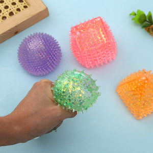 Juguetes de cubo con bolas de purpurina espigadas, juguetes elásticos de TPR con cuentas de agua para aliviar el estrés, ideales para recuerdos de fiestas infantiles - Product Image 4