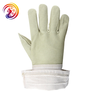Échantillon gratuit <span class=keywords><strong>de</strong></span> <span class=keywords><strong>gants</strong></span> <span class=keywords><strong>de</strong></span> <span class=keywords><strong>protection</strong></span> des mains à manches longues en cuir <span class=keywords><strong>de</strong></span> porc <span class=keywords><strong>pour</strong></span> <span class=keywords><strong>barbecue</strong></span> jardinage - Product Image 3