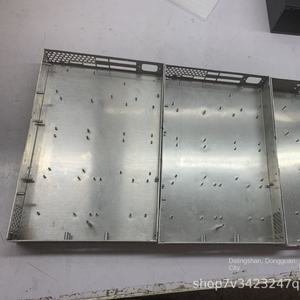 Services de fabrication sur mesure de châssis en alliage d'aluminium pour amplificateur de puissance, couvercle arrière de châssis d'ordinateur, refroidissement et usinage thermique à Dongguan - Product Image 4