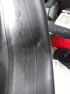 Grande chambre à air élastique pour remplacement de l'enveloppe du pneu Bonne étanchéité à l'air et résistance à la chaleur État neuf - Product Image 2