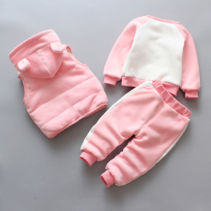 Conjunto de Tres Piezas para Niñas, Abrigo Grueso de Invierno y Otoño, Ropa Acolchada de Algodón con Dibujos Animados - Product Image 2