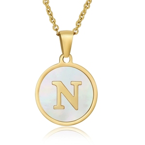 Colgante de letra de concha <span class=keywords><strong>real</strong></span> REDONDA DE LA A LA Z a la moda, collar con colgante inicial de moneda redonda de acero inoxidable chapado en oro <span class=keywords><strong>Real</strong></span> de 18 quilates - Product Image 6