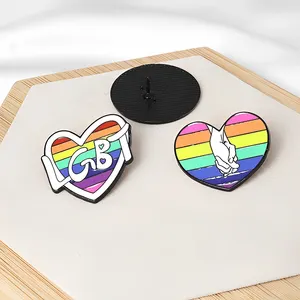 New Hot Rainbow Enamel Pin LGBT Love Flag Heart Personalized Creative Gay Pride Brooch Pin