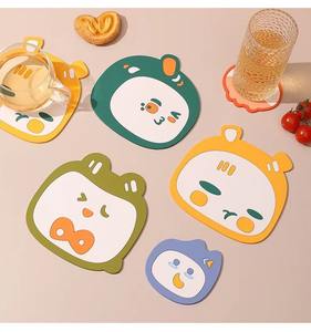 رسوم متحركة رائجة لطيف نمط قواعد أكواب من البلاستيك المطبخ الجدول حصيرة سيليكون منقوشة حصيرة تحديد الموقع - Product Image 6